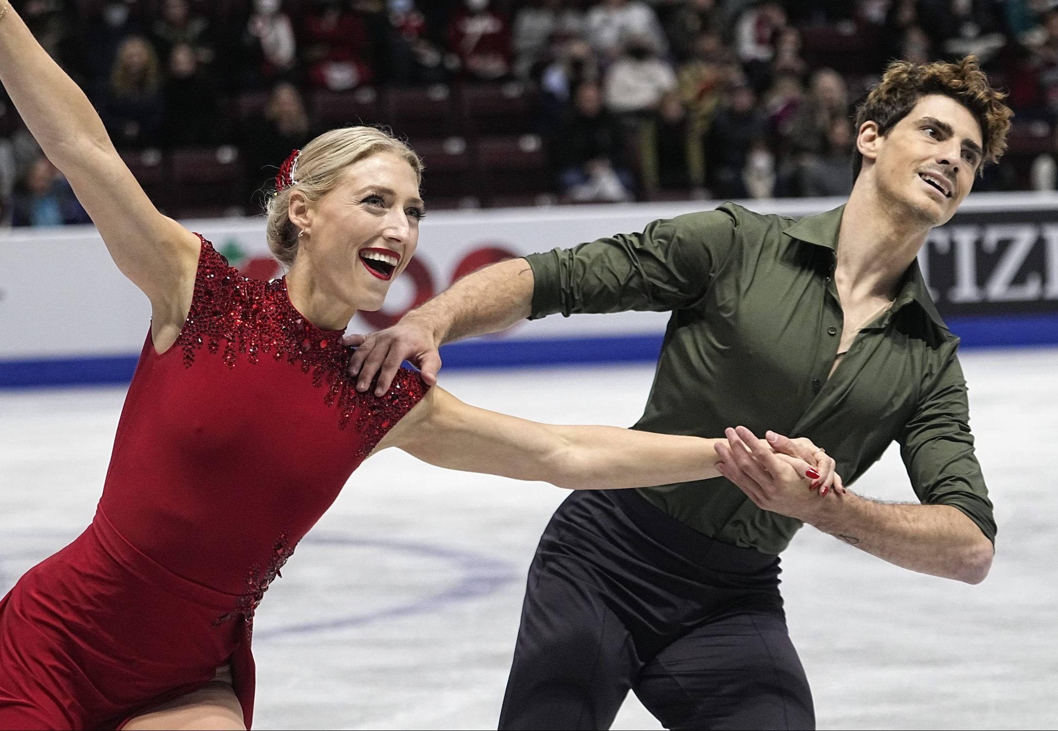 Skate Canada now allows same sex teams for competitions Outsports 