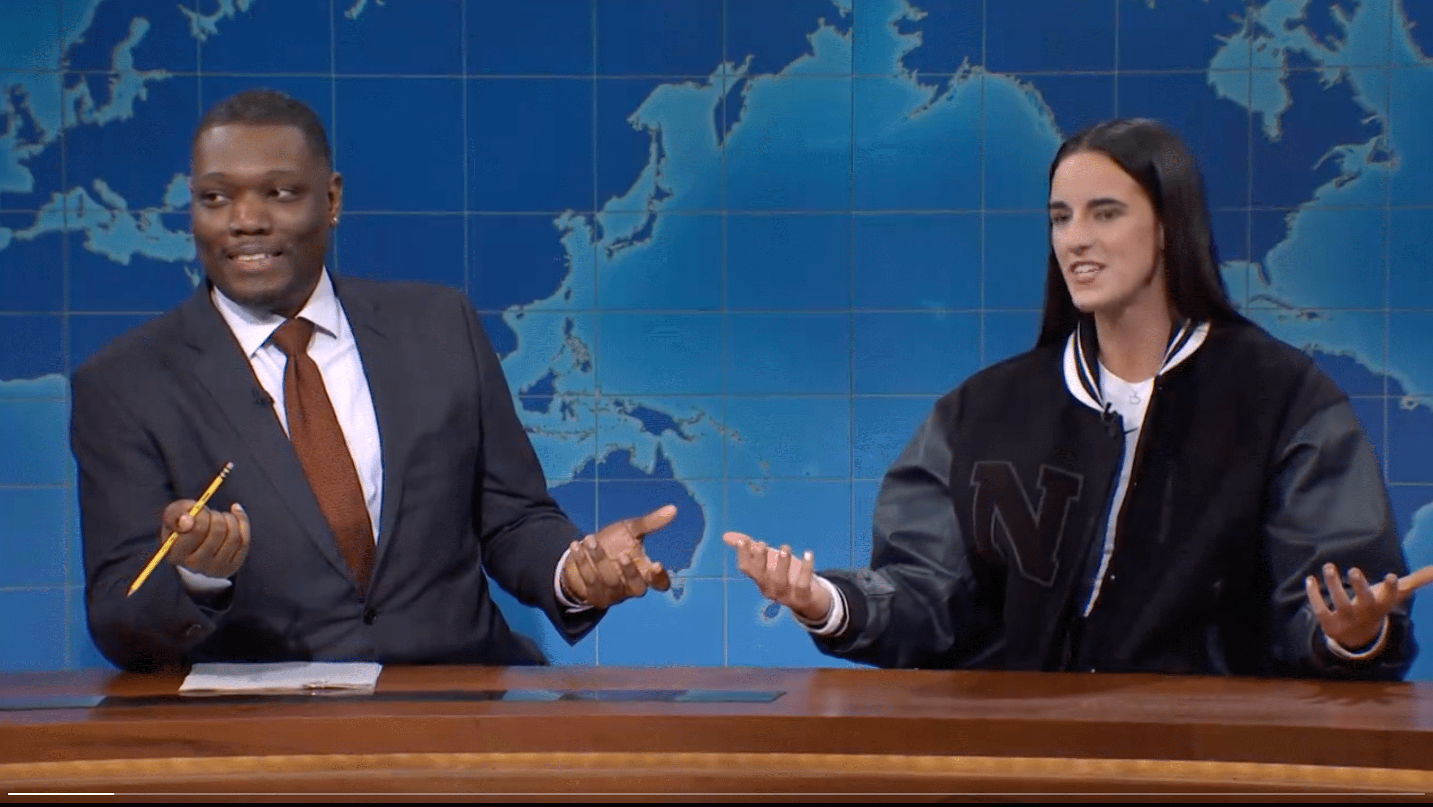 Caitlin Clark dunks on SNL host ahead of WNBA Draft - Outsports