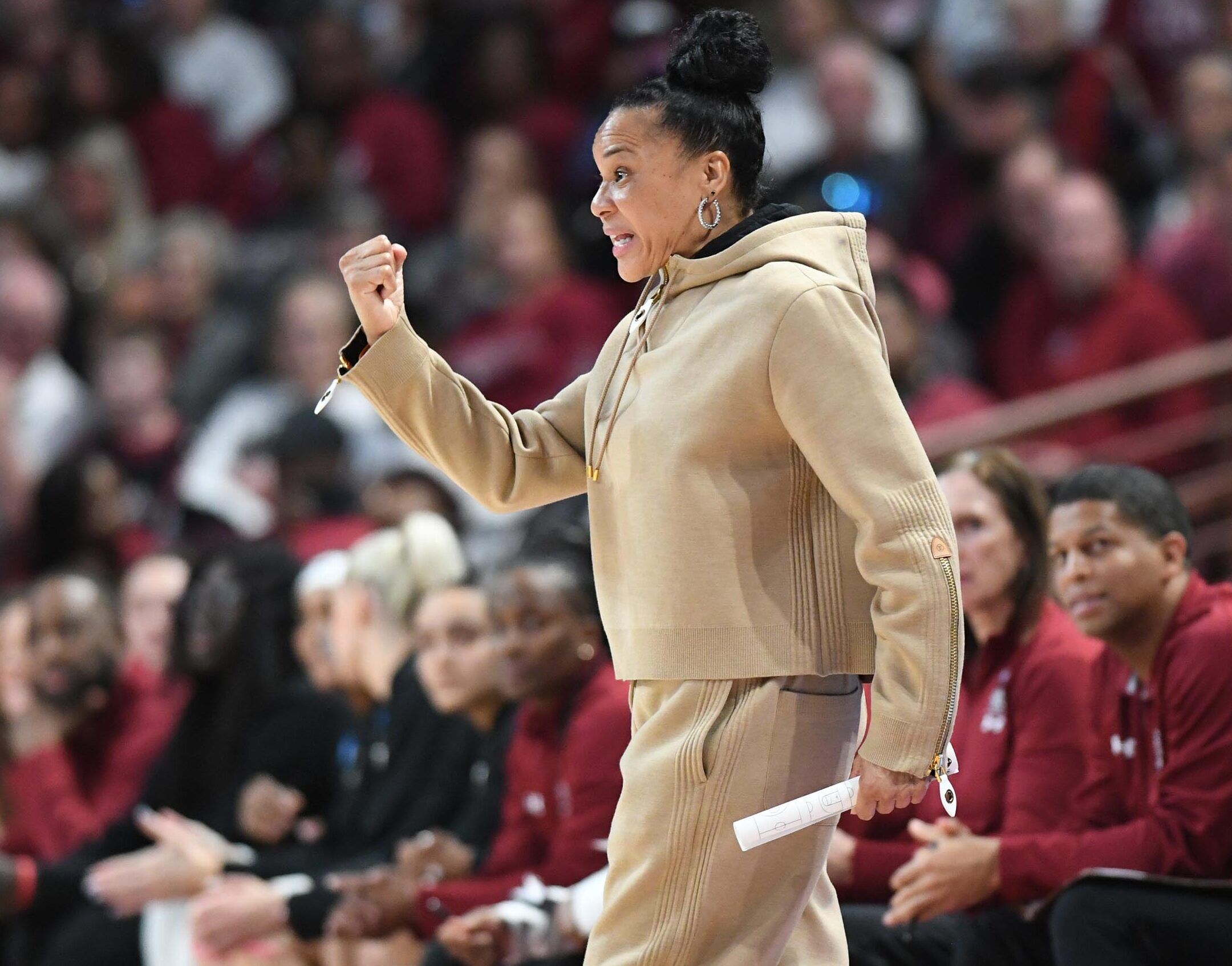 Dawn Staley Wife Lisa Boyer 33 - d9y5xdc
