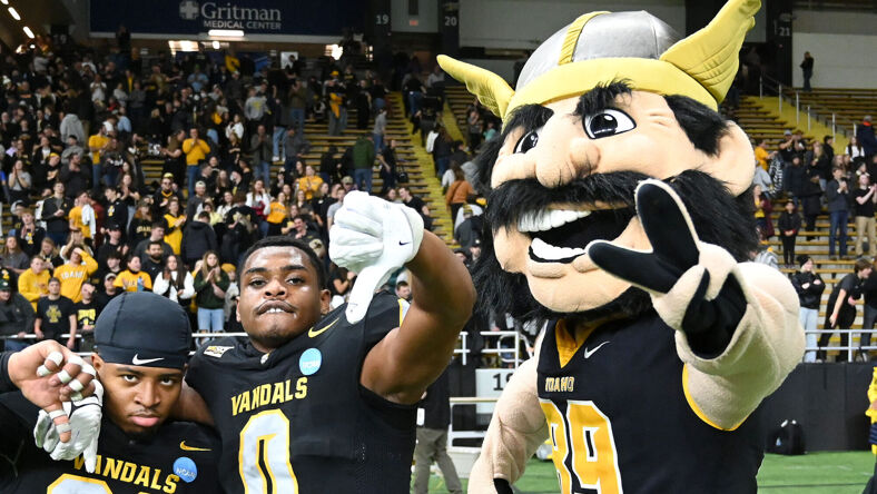 Old State Saloon hosts Heterosexual Awesomeness, rejects Pride - Outsports