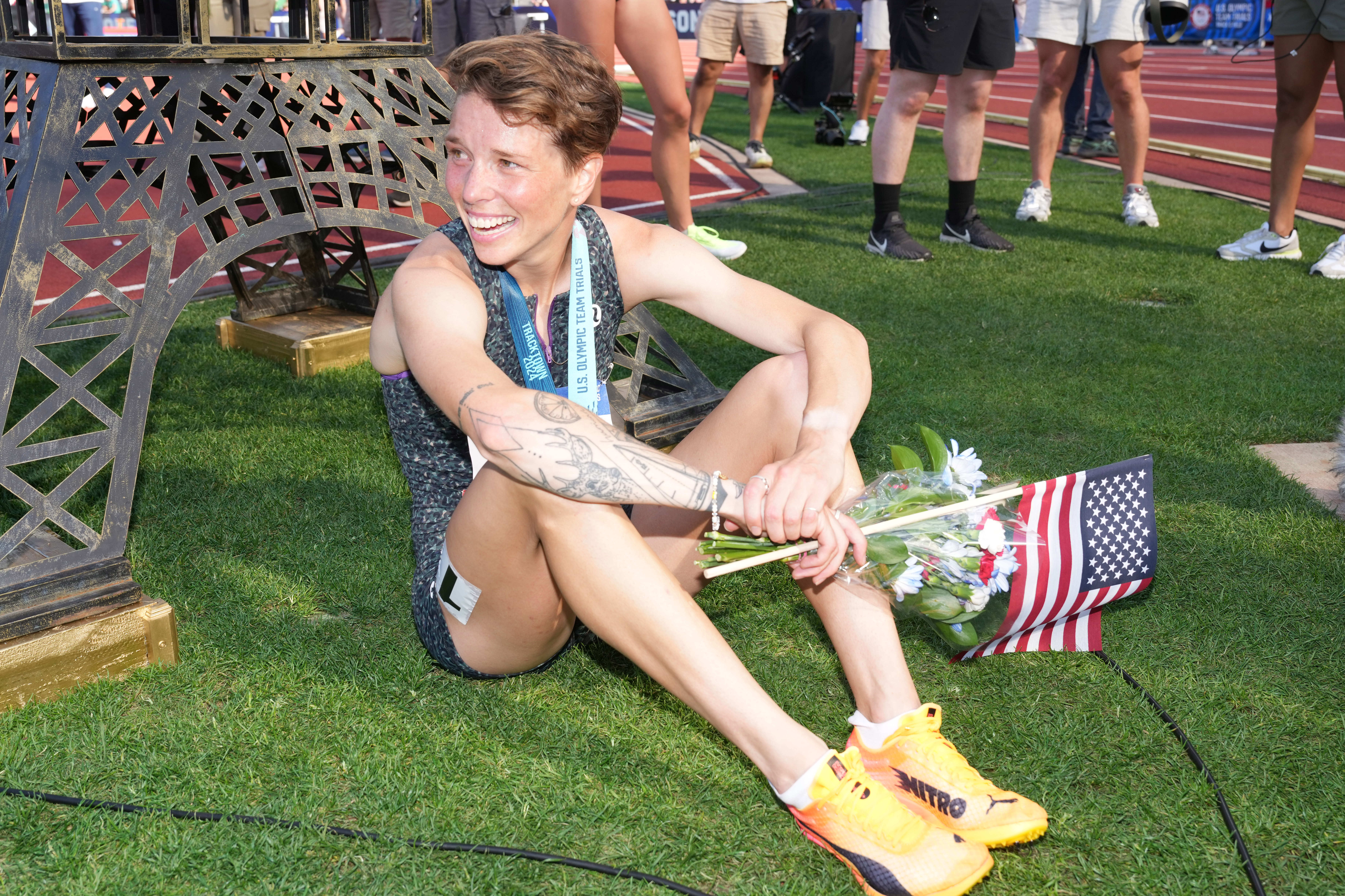 Pin Skin Man' runs marathons with his number pinned to his Pin Skin Man' runs marathons with his number pinned to his