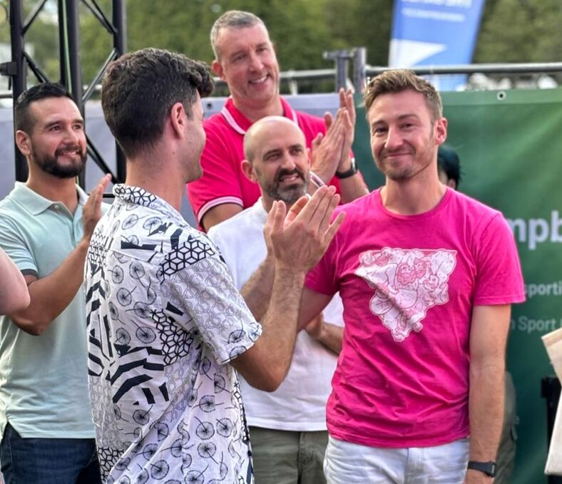 Fans applaud Matthew Mitcham