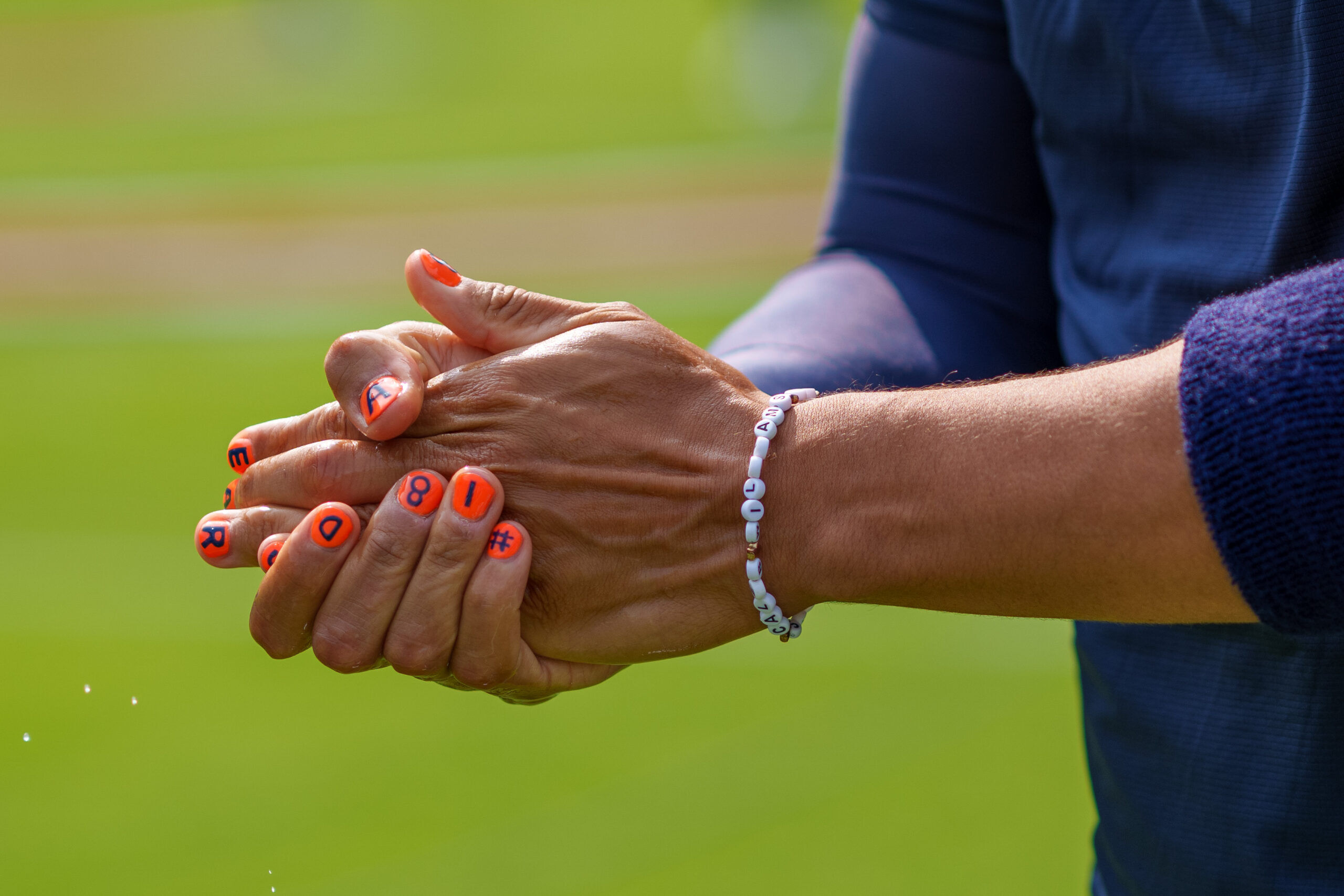 See what Bears quarterback Caleb Williams painted on his nails Outsports