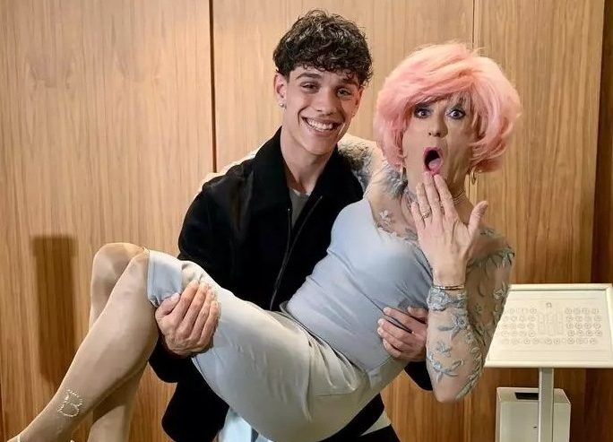 Soccer pro Hector Fort and drag queen pic draws comments online - Outsports